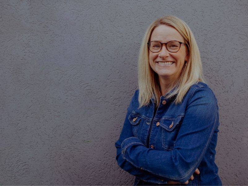 Katrin Weber strahlt in die Kamera