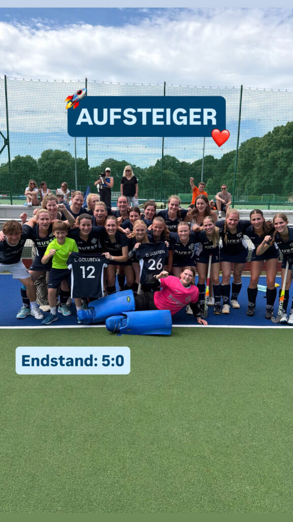 Mannschaft nach Aufstieg
